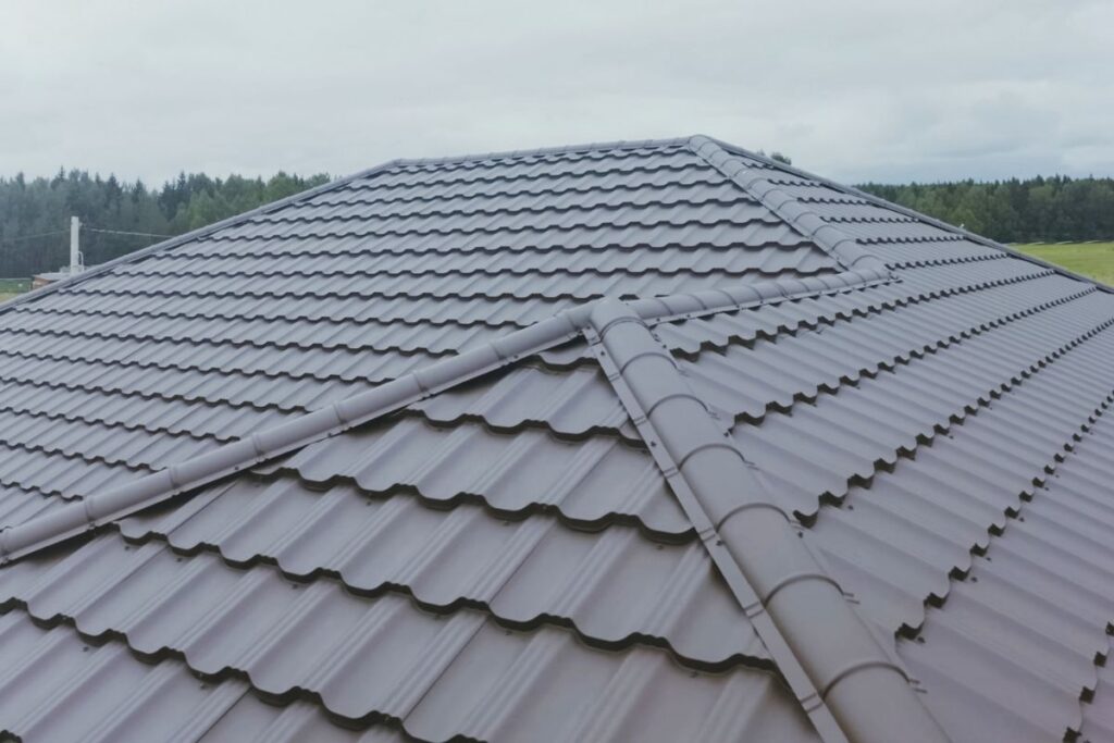 Metal Roof Vs Asphalt Shingles Corrugated metal roof